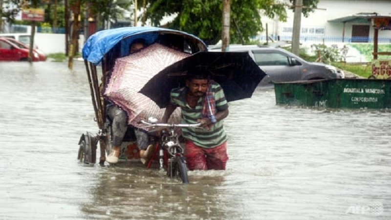 Torrential monsoon rains have brought floods and landslides to Nepal and northeast India. (Photo: AFP/Arindam Dey)