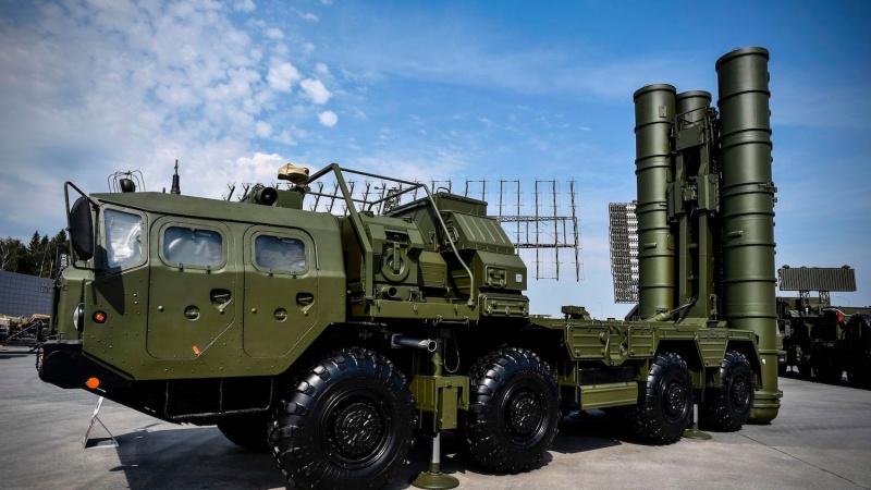 Iranpress: Turkey takes first delivery of Russian S-400 defense systems parts