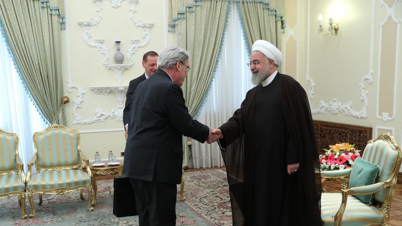 Iranpress: Rouhani to France envoy: Iran has kept the door to diplomacy fully open 