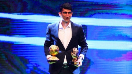 Alireza Beiranvand selected as the best football player of Iran