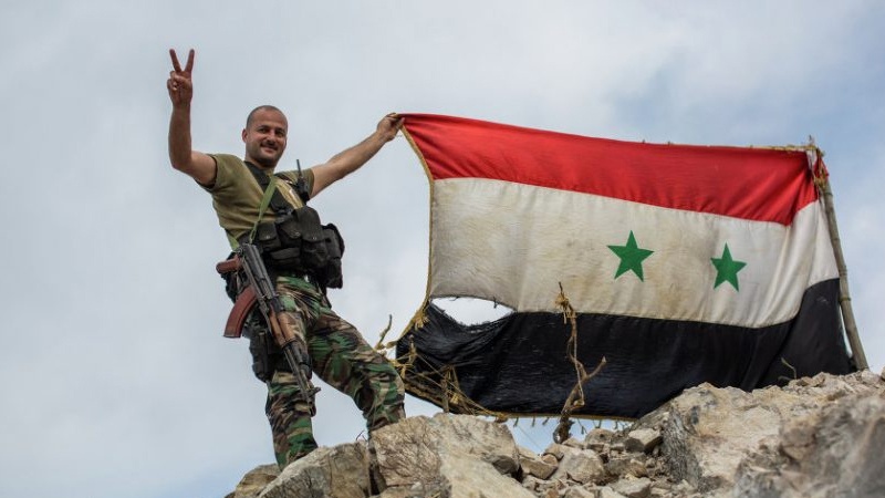 Iranpress: الجيش السوري يوقف إطلاق النار في إدلب بعد تقدمه في ريفها الجنوبي