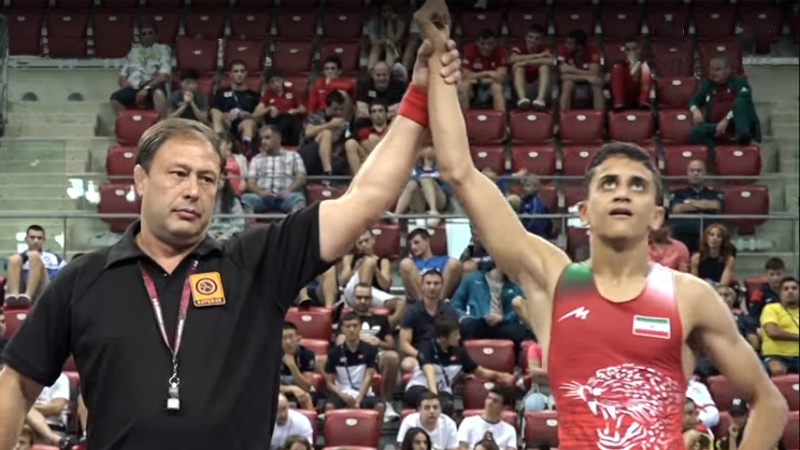 Iranpress: ايران تحرز ميداليتين ذهبيتين في بطولة العالم الدولية للمصارعة الرومانية للناشئين