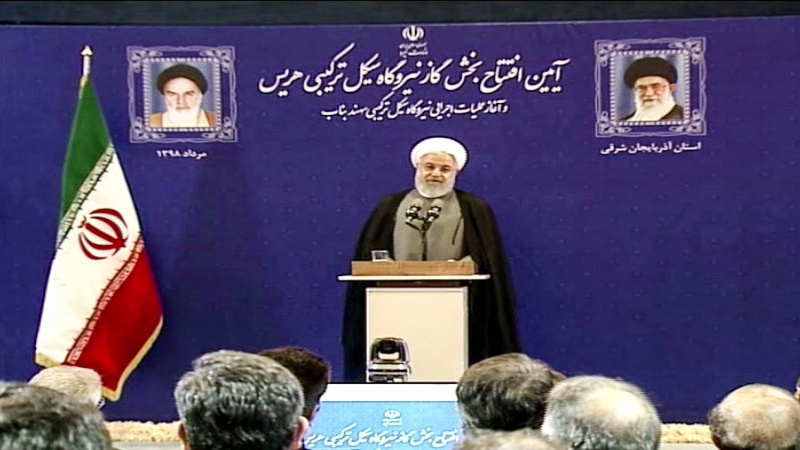 Iranpress: الرئيس روحاني: حظر واشنطن لظريف يؤكد عجزها على مواجهة ايران