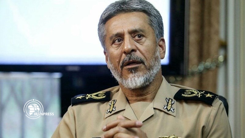 Iranpress: Army to build three new destroyer ships: Iranian Army Commander