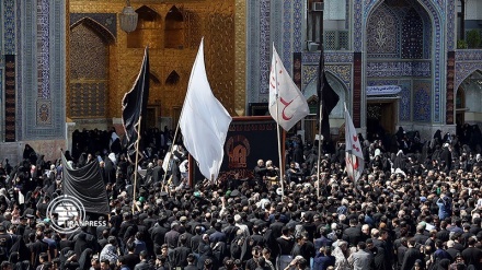 Photo: Thousand of mourners hold Tasu'a mourning ceremony in Mashhad