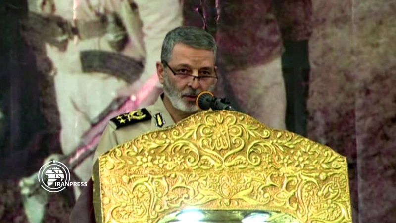 Iranpress: Resistance, secret behind glory and dignity: Iran’s Army Top Commander