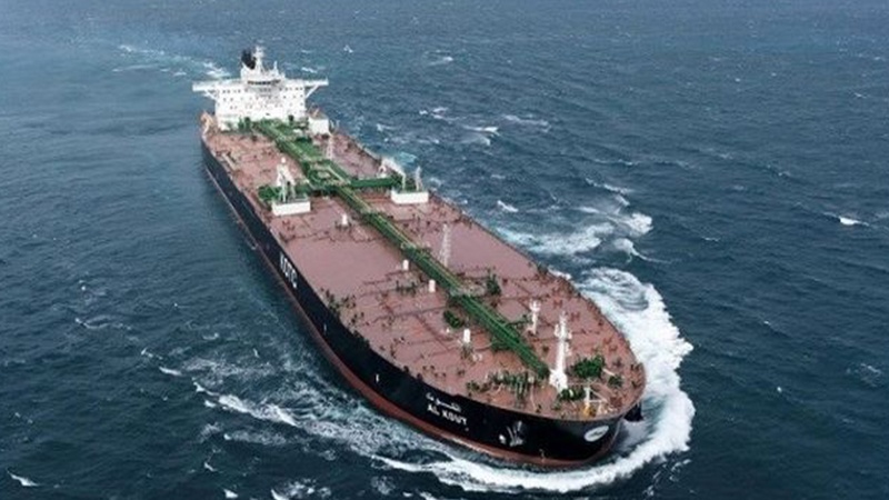 Iranpress: زنغنه: أمريكا لم تستطع تصفير الصادرات النفطية الإيرانية