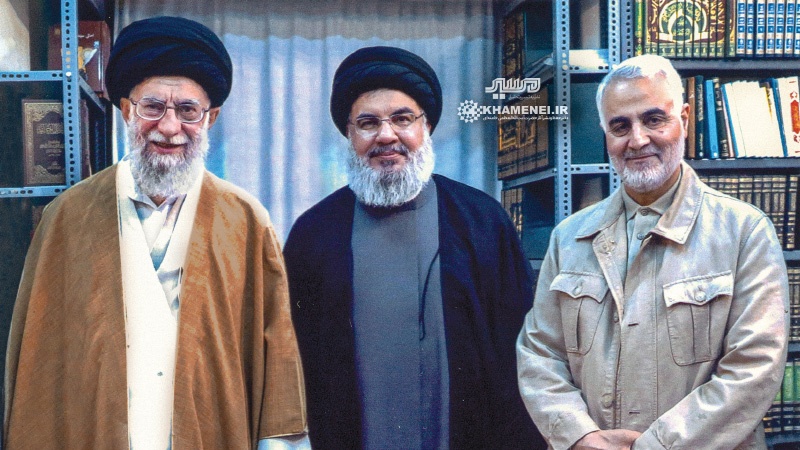 Iranpress: السيد نصر الله يلتقي سماحة قائد الثورة الإسلامية واللواء سليماني+ الصورة