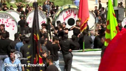 Mourning of the ninth day of Muharram in Shiraz