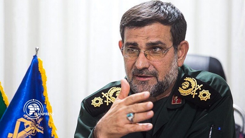 Iranpress: IRGC navy commander: Missiles are one of our defence tools and red line for us!