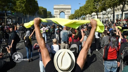 Champs Elysees closed, 100 arrested in Paris 