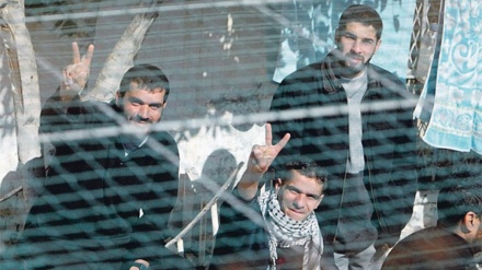 120 Palestinain prisoners to join hunger strike