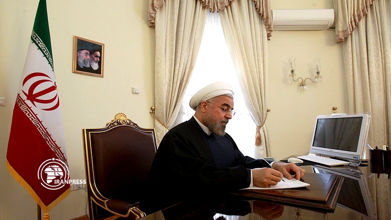Iranpress: الرئيس روحاني يشيد باستضافة العراق لزوار الأربعينية