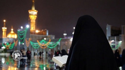 Italian lady converts to Islam in Iran's Mashhad
