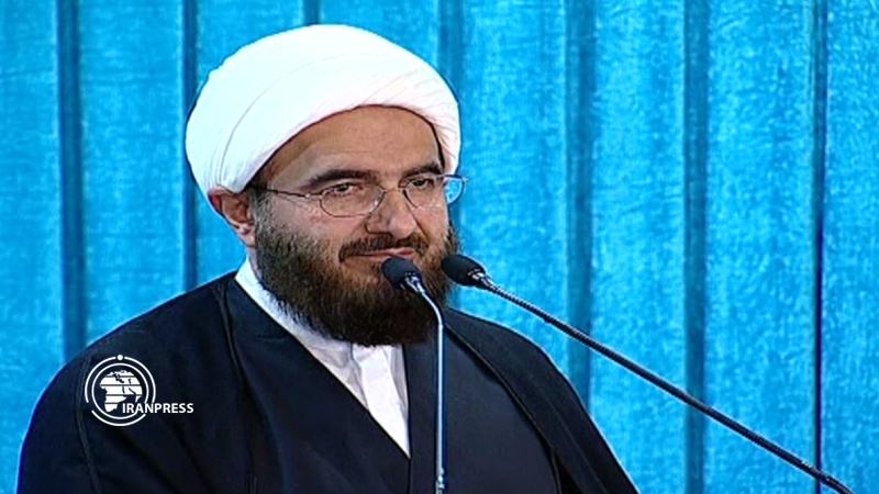 Iranpress: Senior cleric says Arbaeen