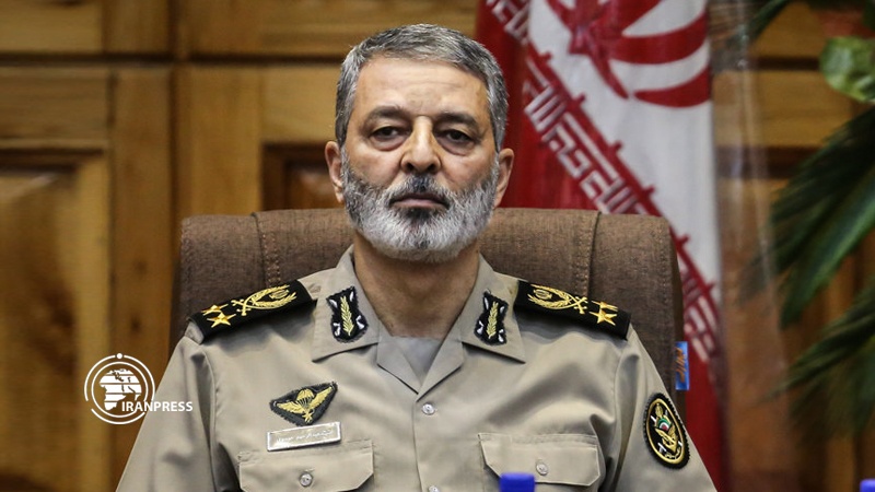 Iranpress: Army Cmdr says Iran ready to face threat at every level