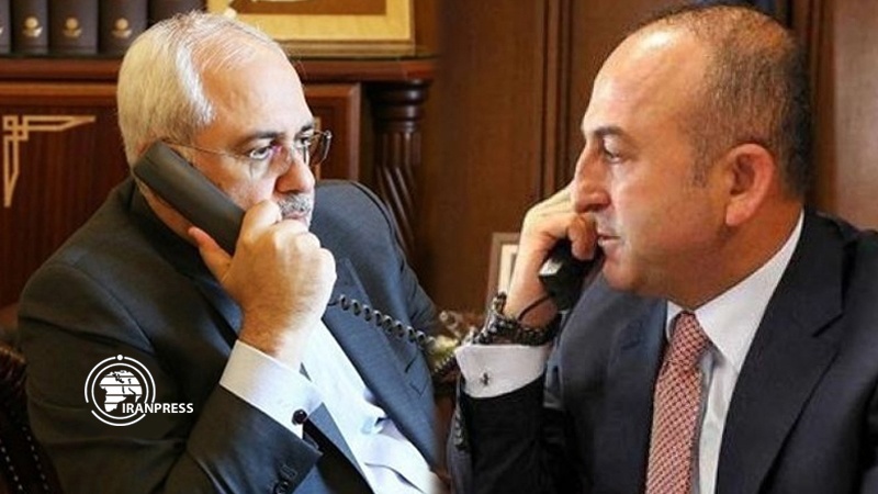 Iranpress: Zarif discusses northern Syria with Turkish FM on phone
