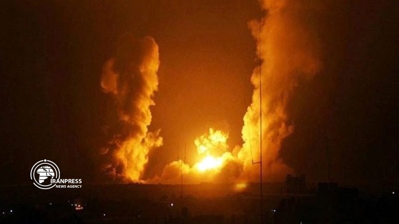 Iranpress: Saudi fighter jets raid Yemen