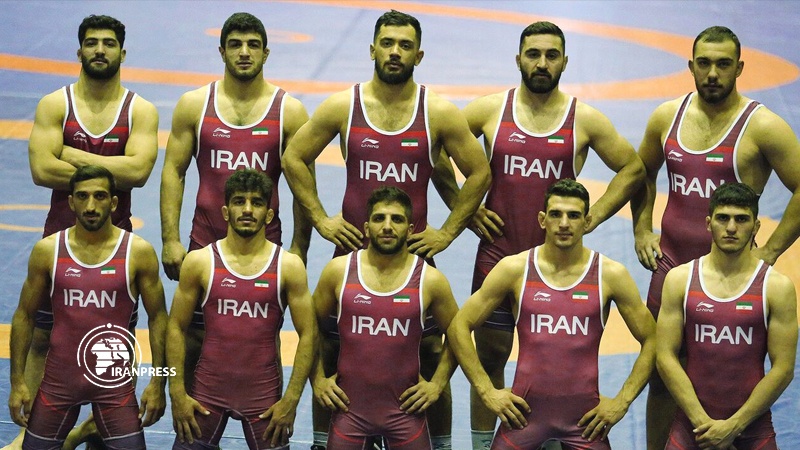 Iranpress:  المنتخب الإيراني للمصارعة الحرة يحرز مركز الوصافة في العالم