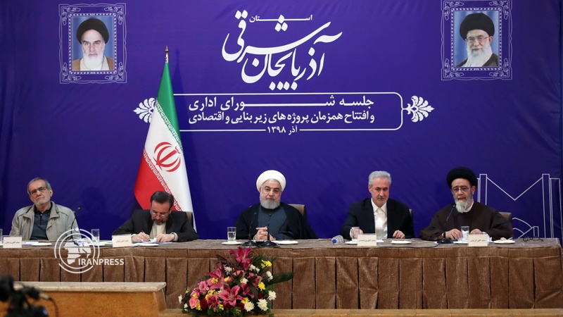 Iranpress: روحاني: الشعب الإيراني لا يستسلم أمام مؤامرات الأعداء