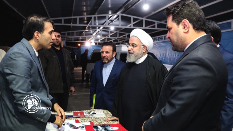 Rouhani visits Yazd top knowledge-based products