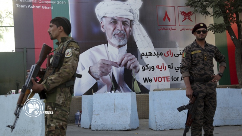 Iranpress: مؤسسات مشرفة على الإنتخابات الأفغانية تنتقد التأخر في إعادة فرز الأصوات