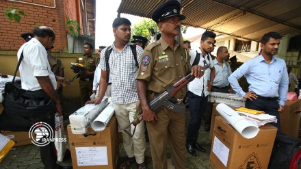 Militants attack Muslim voters in Sri Lanka