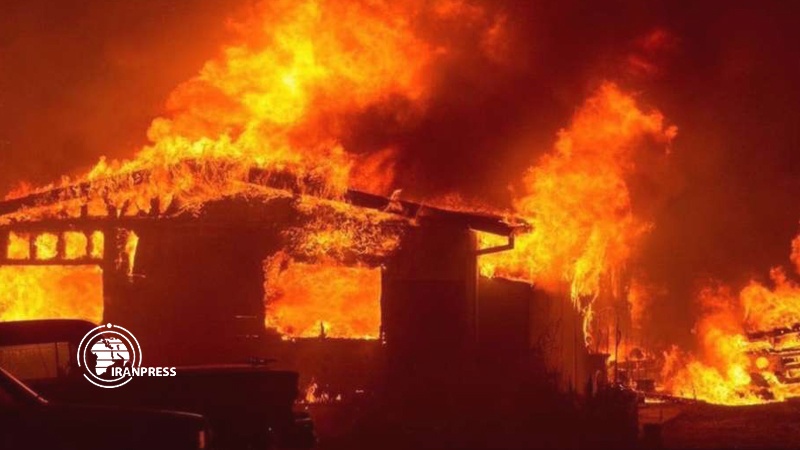 Iranpress: حريق يودي بحياة 43 شخصا في نيودلهي 