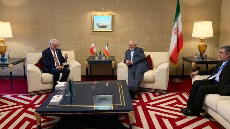 Iranpress: Iranian, Polish FMs discuss bilateral ties