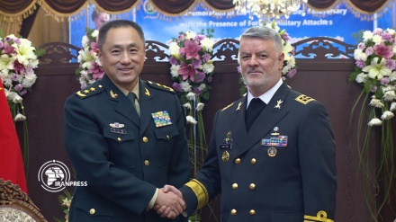 Iran, China discuss defense ties
