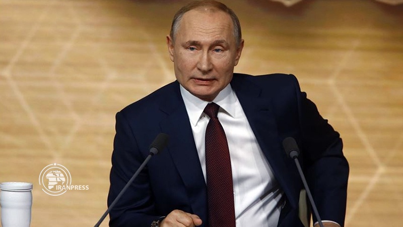 Iranpress: Putin vows to respond to US sanctions on Nord Stream 2