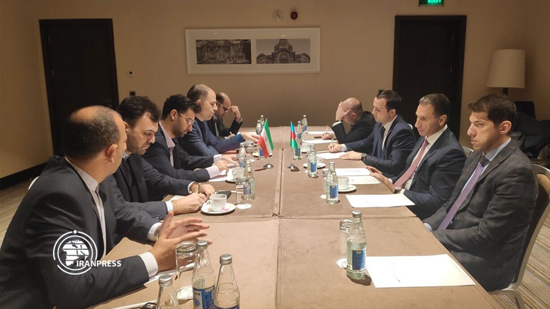 Iranpress: Tehran, Baku agree on space cooperation talks