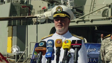 Rear Admiral Khanzadi: Time for flaunting of US navy in the Persian Gulf is over
