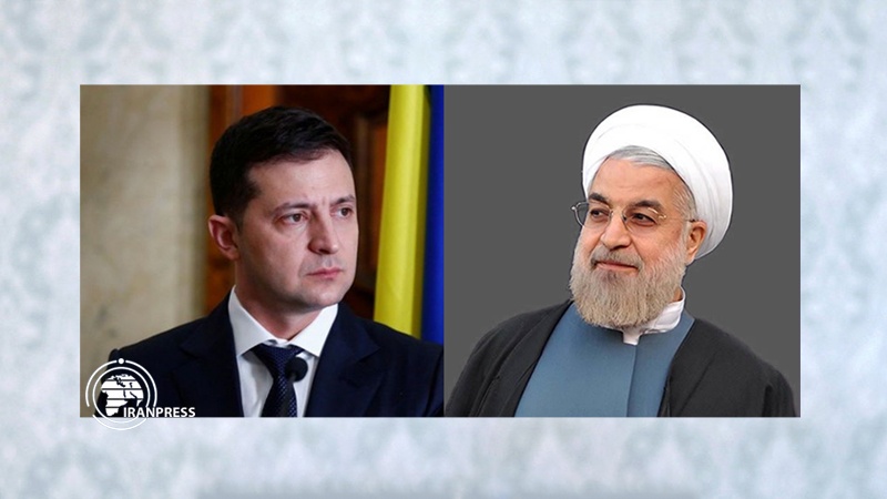 Iranpress: Rouhani and Zelensky talk on the latest plane crash developments