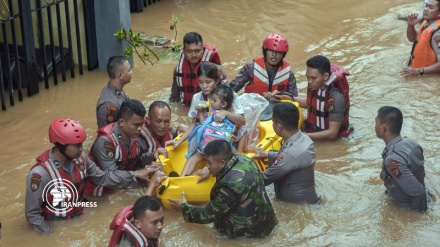 21 killed, 30,000 homeless in Indonesia capital flood