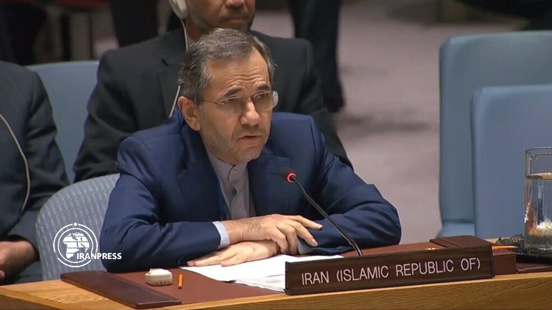 Iranpress:  أمريكا بصدد حرف الانتباه عن احتلالها للعراق وقتل آلاف العراقيين