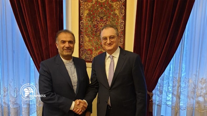 Iranpress: السفير الإيراني لدى موسكو يلتقي مساعد وزير الخارجية الروسي