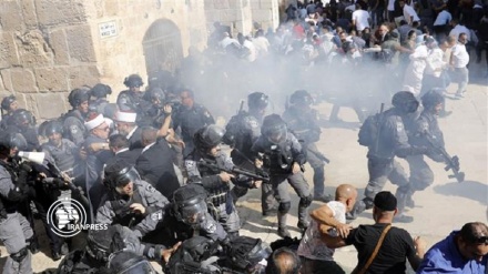 Zionist Regime forces storm al-Aqsa mosque, warplanes bomb Gaza