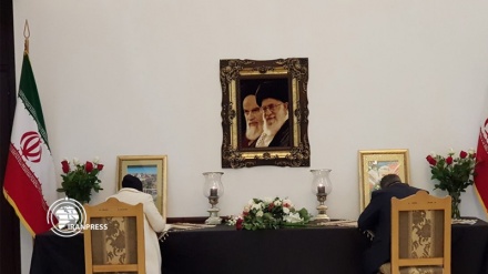 Photo: Commemoration of Lt.Gen. Soleimani at Iran's embassy in Belarus