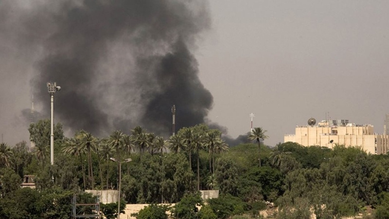 Iranpress: للمرة الثانية..استهداف السفارة الاميركية في بغداد 