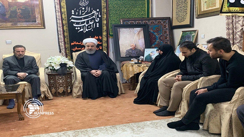 Iranpress: روحاني: إيران لن تنسى جريمة واشنطن باغتيالها الفريق سليماني