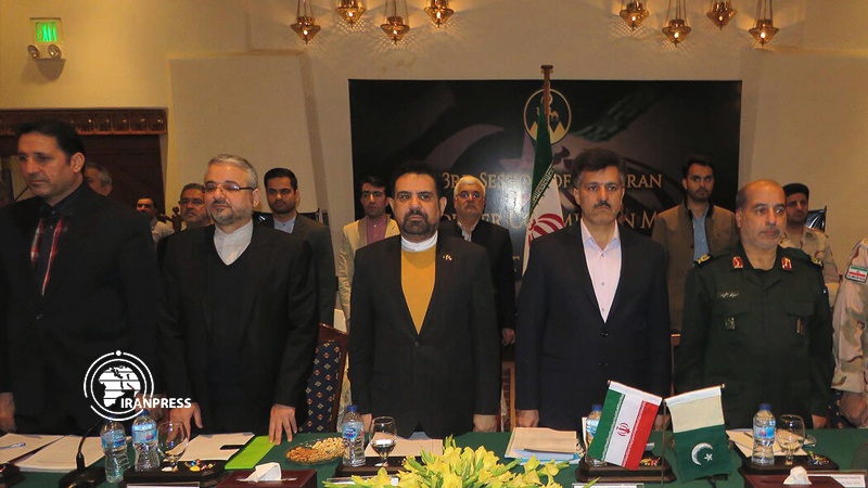 Iranpress: مواصلة التشاور بين إيران وباكستان حول القضايا الحدودية