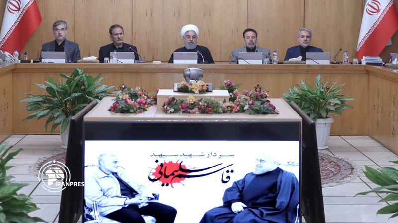 Iranpress: روحاني يحذر أمريكا.. سنقطع أرجلكم من المنطقة