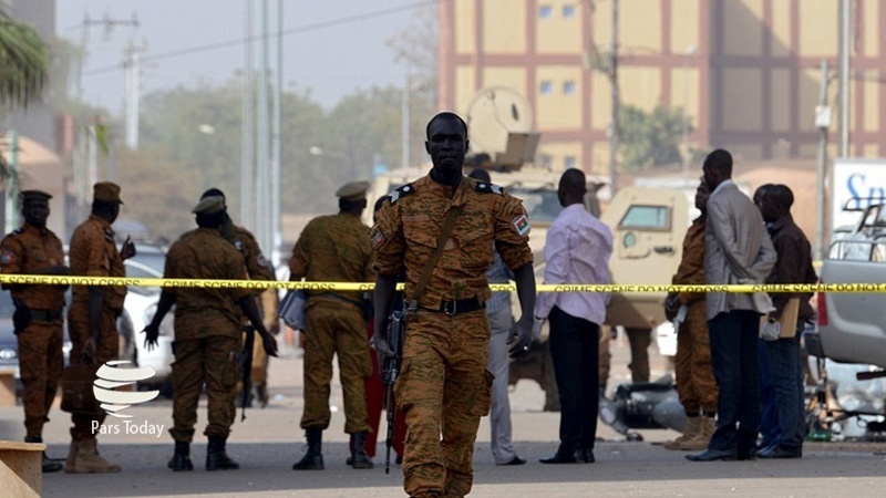 سلطات بوركينا فاسو تنفي احتجاز الرئيس ووقوع انقلاب عسكري