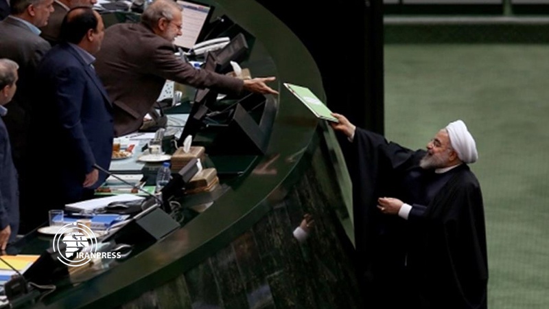 Iranpress: عارض نواب مجلس الشورى الاسلامي مشروع قانون الموازنة لسنة 2020