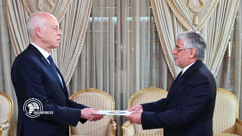 Iran, Tunisia call for expanding ties
