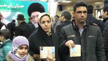 Photo: People of Tabriz cast votes in 11th round of parliamentary elections