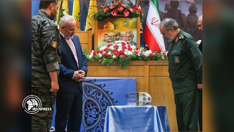 Iranpress: Two anti-jammer, anti-radar seeker unveiled by the IRGC