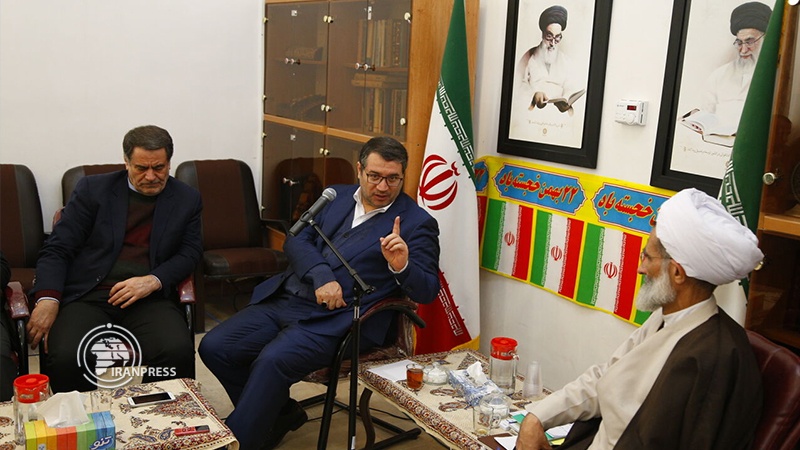 Iranpress: وزير الصناعة: إيران حققت زيادة قی حجم المنتجات رغم الحظر الجائر