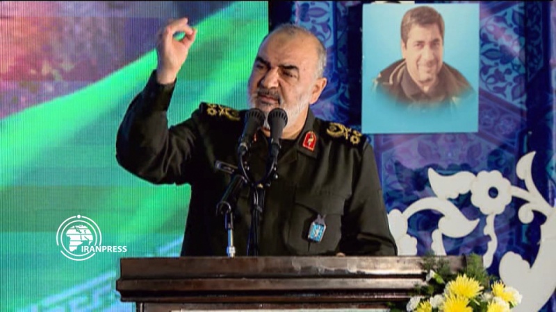 Iranpress: القائد العام للحرس الثوري يحذر أمريكا والكيان الصهيوني